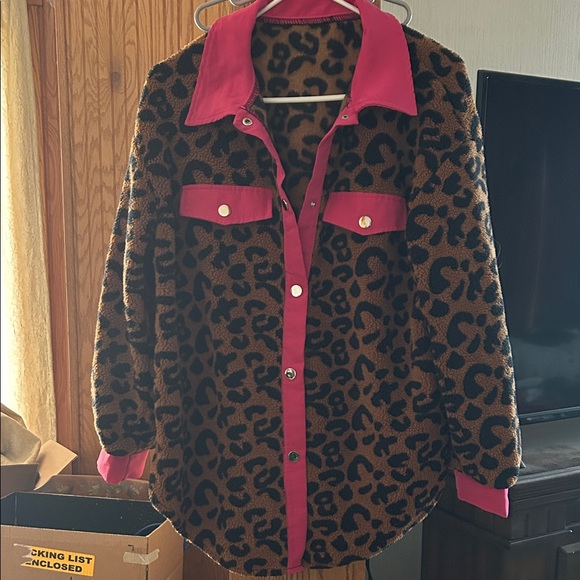 SHEIN Jackets & Blazers - SHEIN Leopard Print Teddy Jacket with Pink Accents